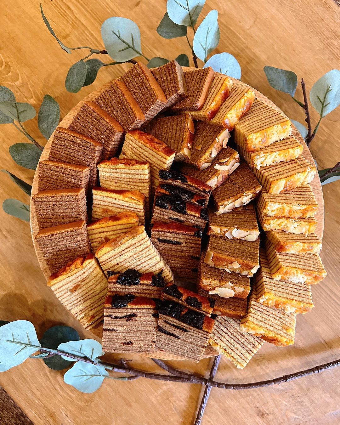 Variety of Premium Lapis Legit